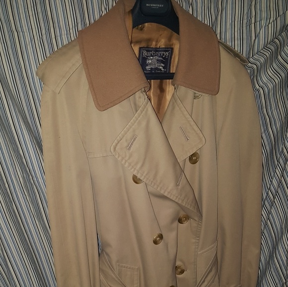 Authentic Men's Burberry Trench Coat Gorgeous